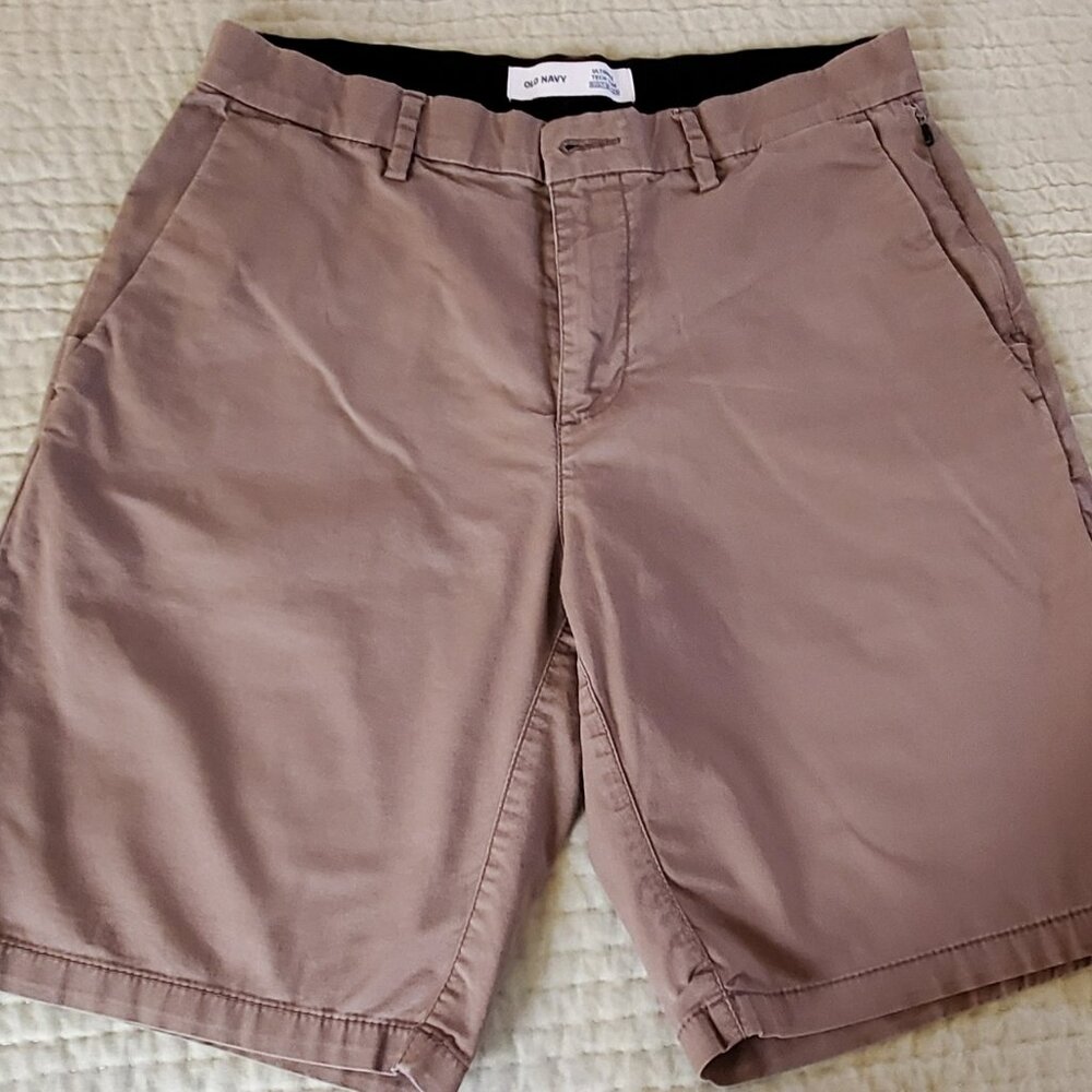 Old Navy Ultimate Tech Chino Shorts in Brown, 9-inch Inseam